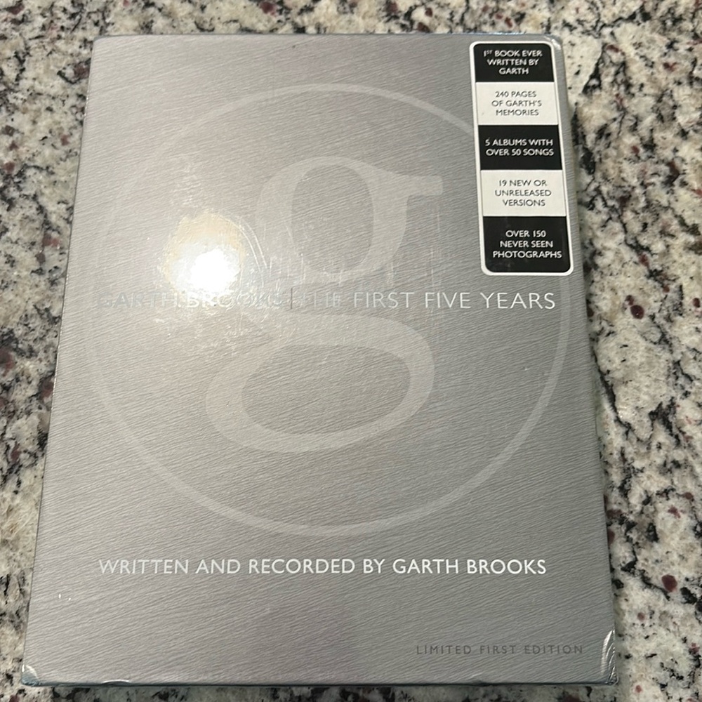 New unwrapped! Garth brooks the anthology part 1.